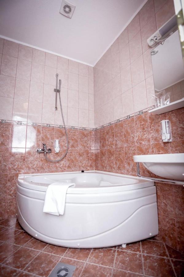 Hotel Bob Сараево Екстериор снимка