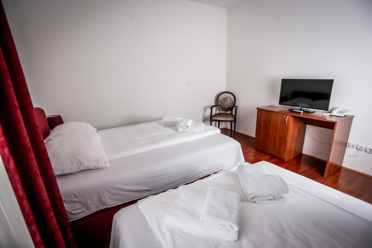 Hotel Bob Сараево Екстериор снимка